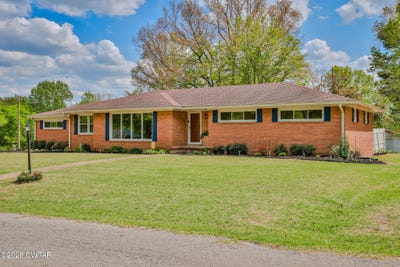 /international/us/210-lankford-street-bruceton-tn-110107387614/