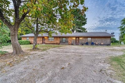 /international/us/8248-122nd-road-wetumka-ok-110102580565/