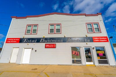 /international/us/205-declark-street-beaver-dam-wi-110098245406/