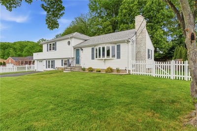 /international/us/35-superior-view-boulevard-north-providence-ri-110108235741/