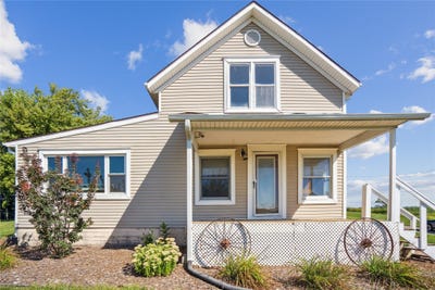 /international/us/7294-ia-14-highway-e-newton-ia-110098819022/