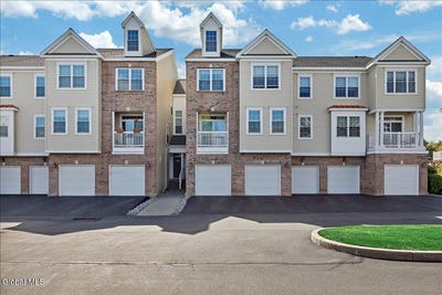 /international/us/5203-admirals-walk-drive-cohoes-ny-110107962648/
