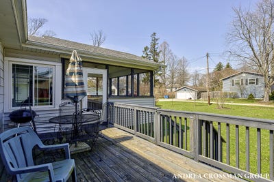 /international/us/658-allegan-street-saugatuck-mi-110106555989/