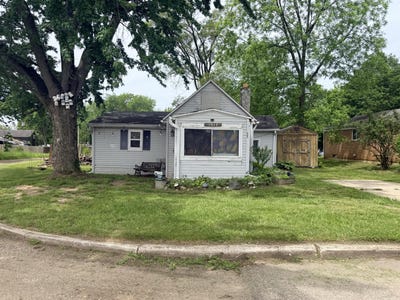/international/us/1014-n-9th-street-niles-mi-110108337948/