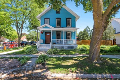 /international/us/232-n-michigan-street-de-pere-wi-110108568664/