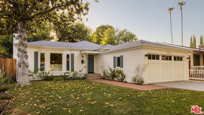 /international/us/5535-ventura-canyon-ave-sherman-oaks-ca-110107681010/