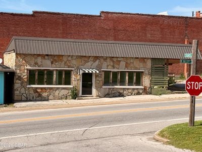 /international/us/117-w-60-highway-granby-mo-110107879407/