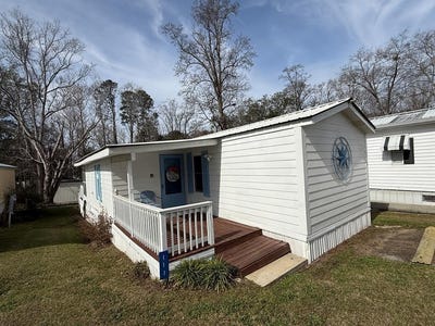 /international/us/111-whispering-pines-blvd-georgetown-ga-110105975702/