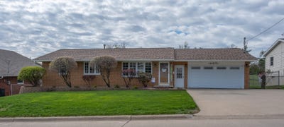 /international/us/1303-s-6th-avenue-e-newton-ia-110107437601/