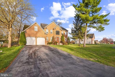 /international/us/10818-anderson-drive-williamsport-md-110099669176/