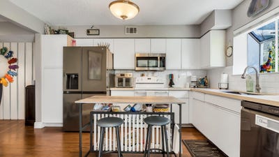 /international/us/9204-nw-9th-court-plantation-fl-110108142616/