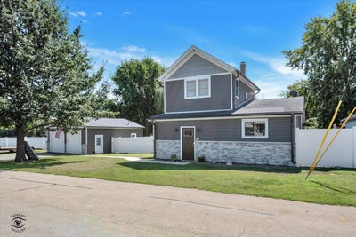 /international/us/225-e-church-street-sheridan-il-110110135811/