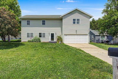 /international/us/2128-lancaster-heights-road-freeport-il-110108365330/