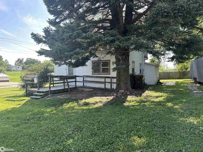 /international/us/1701-court-avenue-chariton-ia-110098844387/