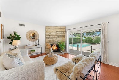 /international/us/18633-gledhill-street-northridge-ca-110099874811/?lang=zh-cn