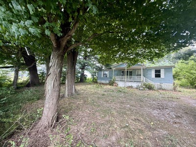 /international/us/1768-highway-1676-science-hill-ky-110100692549/