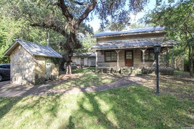 /international/us/19706-scenic-loop-rd-helotes-tx-110110266319/