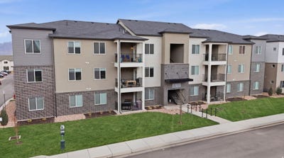 /international/us/13526-s-poole-dr-w-herriman-ut-110106467060/