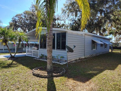 /international/us/1030-wisconsin-st-se-fort-meade-florida-fl-110097765708/