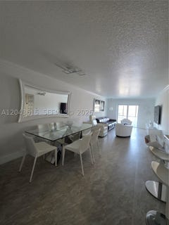 /international/us/4670-w-13th-ln-hialeah-fl-110109055586/?lang=th
