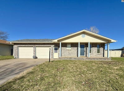 /international/us/40-e-des-moines-ave-south-hutchinson-ks-110103741467/