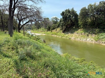 /international/us/1672-noble-trail-lot-45-canyon-lake-tx-110120026416/