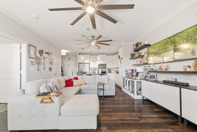 /international/us/2500-king-arthur-boulevard-lewisville-tx-110105329206/