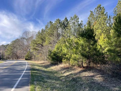/international/us/3605-w-ten-road-efland-nc-110082415761/