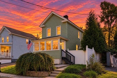 /international/us/16-green-st-oxford-twp-nj-110120608050/