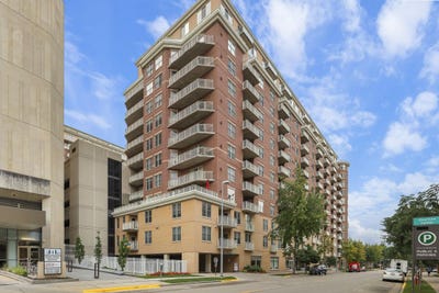 /international/us/333-w-mifflin-street-madison-wi-110107353617/