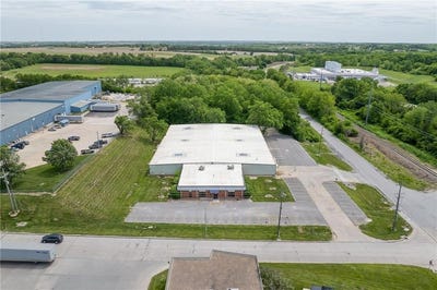 /international/us/4811-easton-road-st-joseph-mo-110108075537/