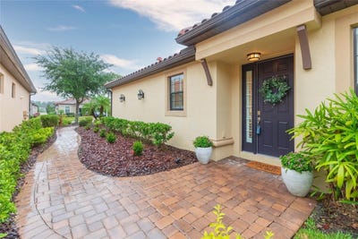 /international/us/20108-sorano-hill-place-tampa-fl-110120425175/