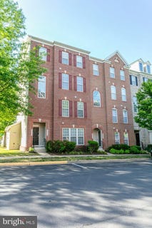 /international/us/15160-kentshire-drive-woodbridge-va-110107834064/