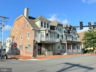 /international/us/139-nw-front-st-milford-de-110107163866/