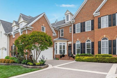 /international/us/19194-greystone-square-leesburg-va-110107846247/