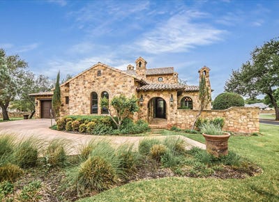 /international/us/100-milagro-horseshoe-bay-tx-110120106808/