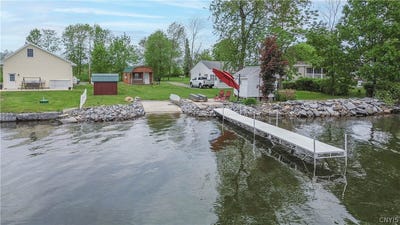 /international/us/24520-fire-road-26-n-three-mile-bay-ny-110108640753/