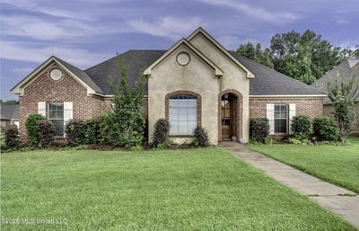 /international/us/117-stillhouse-creek-drive-madison-ms-110108976282/