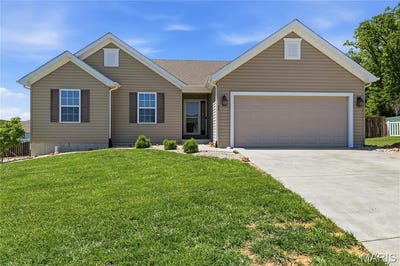 /international/us/23-hollow-tree-court-winfield-mo-110108076522/