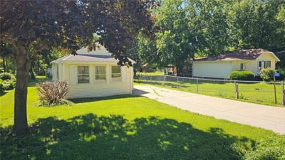/international/us/311-hatch-street-newton-ia-110105953786/