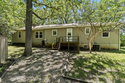 /international/us/1133-e-318th-road-flemington-mo-110107890497/