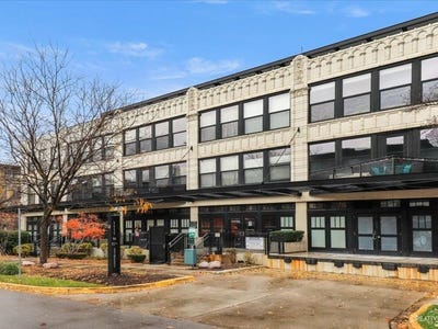 /international/us/chicago-il-110108496479/
