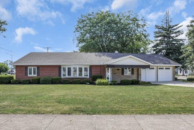 /international/us/209-s-main-street-jackson-center-oh-110101152343/