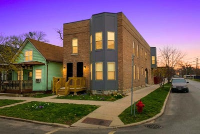 /international/us/13443-greenwood-avenue-blue-island-il-110107732147/