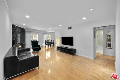 /international/us/1515-s-beverly-dr-los-angeles-ca-110107439411/