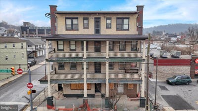 /international/us/200-w-lancaster-avenue-reading-pa-110104550166/
