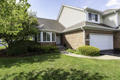 /international/us/32958-n-stone-manor-drive-grayslake-il-110107869257/
