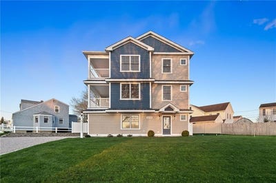 /international/us/25-scallop-shell-road-narragansett-ri-110101177658/?lang=en