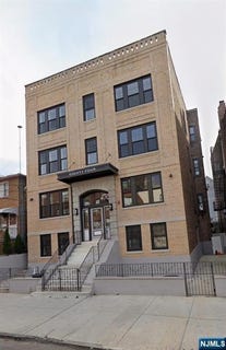 /international/us/84-van-wagenen-avenue-jersey-city-nj-110106562450/