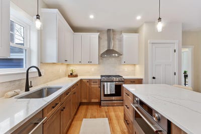 /international/us/19-forest-glen-lane-topsham-me-110107485887/